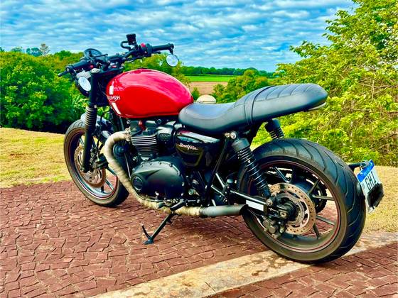 TRIUMPH STREET TWIN TRIUMPH STREET TWIN